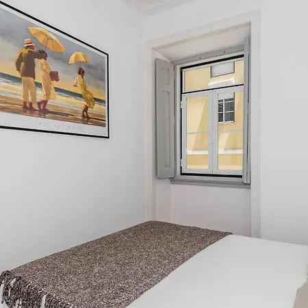 Downtown Castle And River View